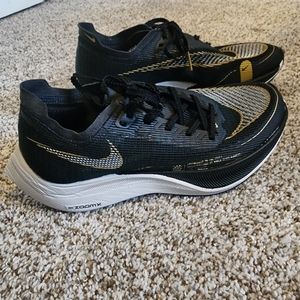 Nike ZoomX Vaporfly Next% Size 8